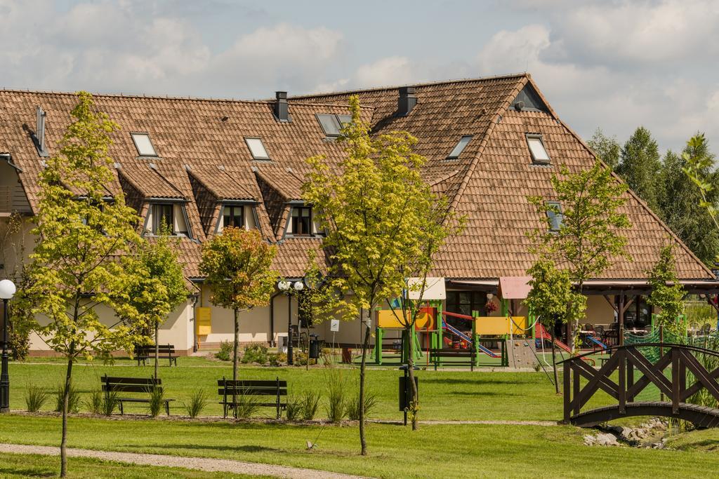 Hotel - Restauracja Platan Сендзішув-Малопольський Екстер'єр фото